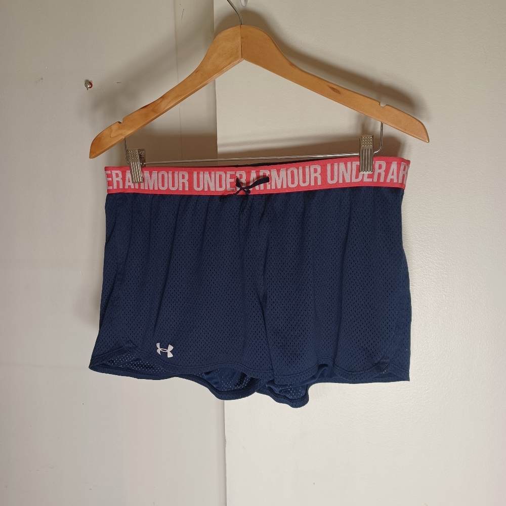 Under Armour Women's Sz L Athletic Shorts